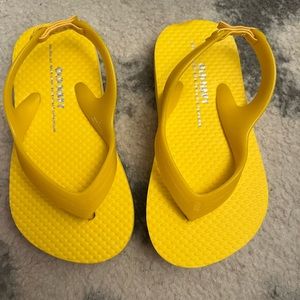 Toddler flip flops